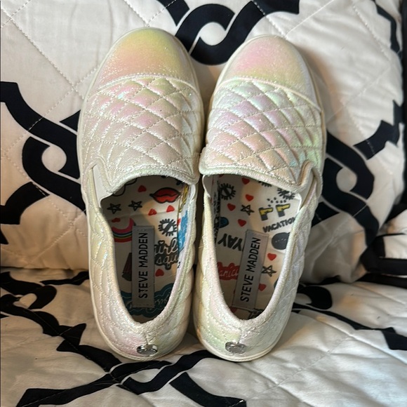 Steve Madden White Quilted Slip-On Sneakers - Picture 4 of 4